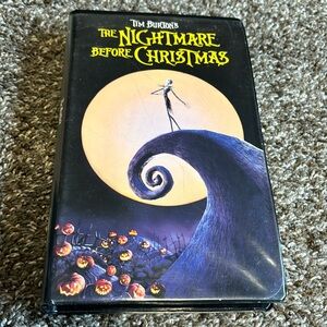 10/$5 The Nightmare Before Christmas VHS